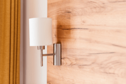 Home Lighting Options That Don’t Require Plugs Or Wiring